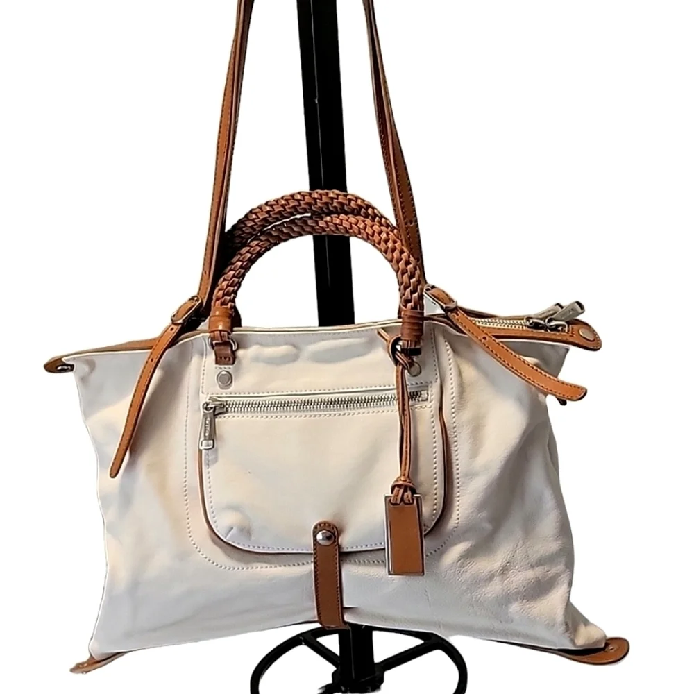 Gorgeous Gryson Leather Tote NWOT ๐ - Picture 1 of 11